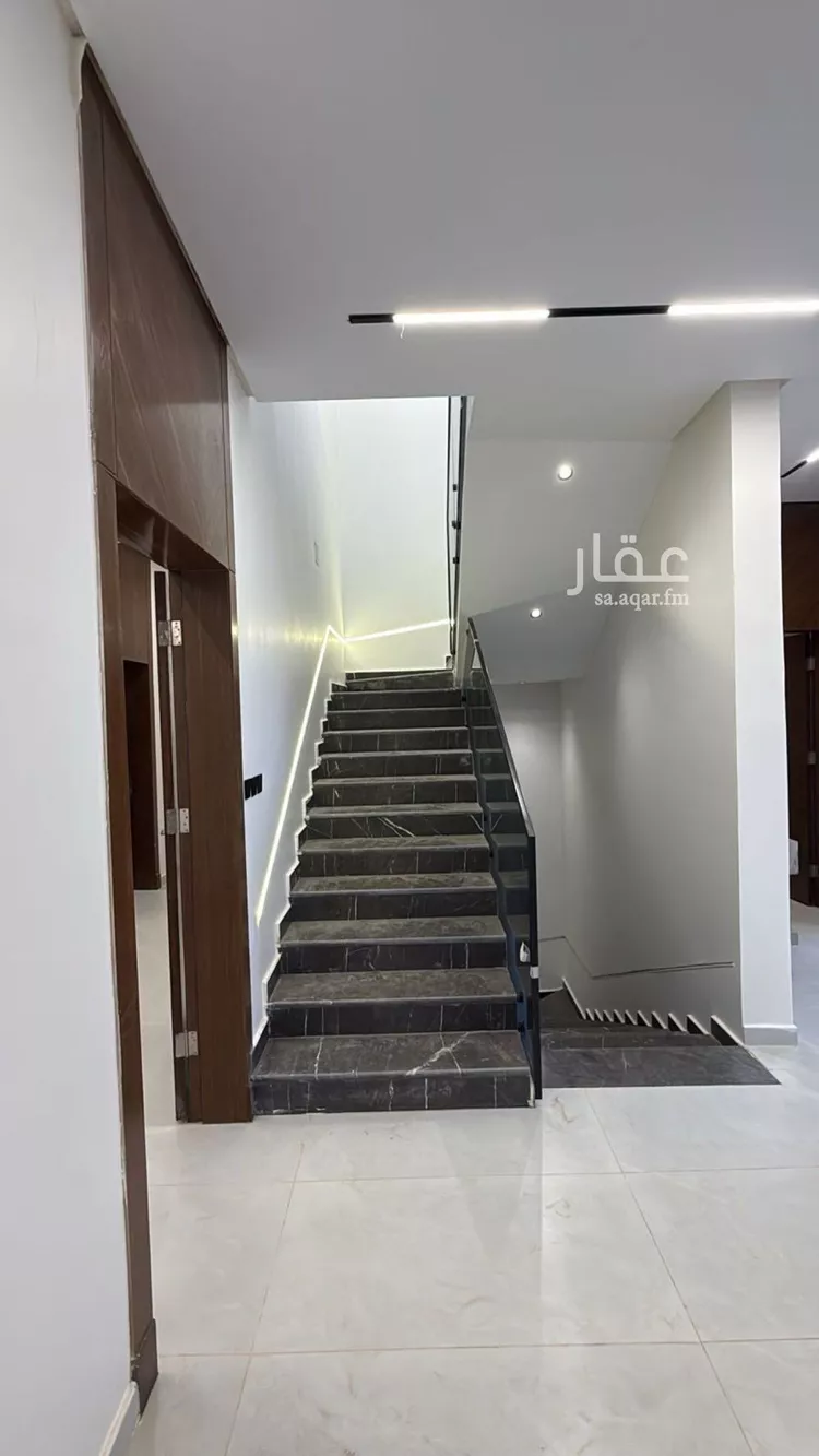 فيلا للبيع في شارع زياد الباهلي, حي العوالي, مدينة الرياض, منطقة الرياض 9