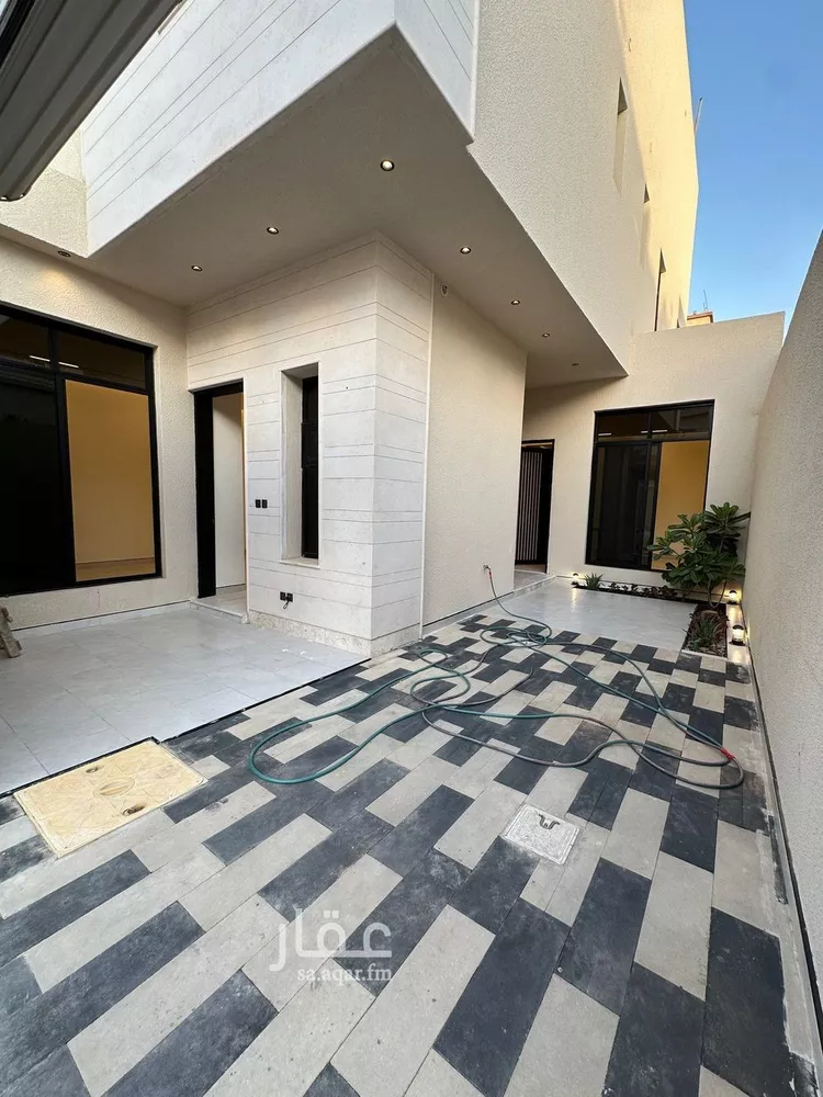 فيلا للبيع في شارع ابن ذكوان, حي شبرا, مدينة الرياض, منطقة الرياض صورة 2