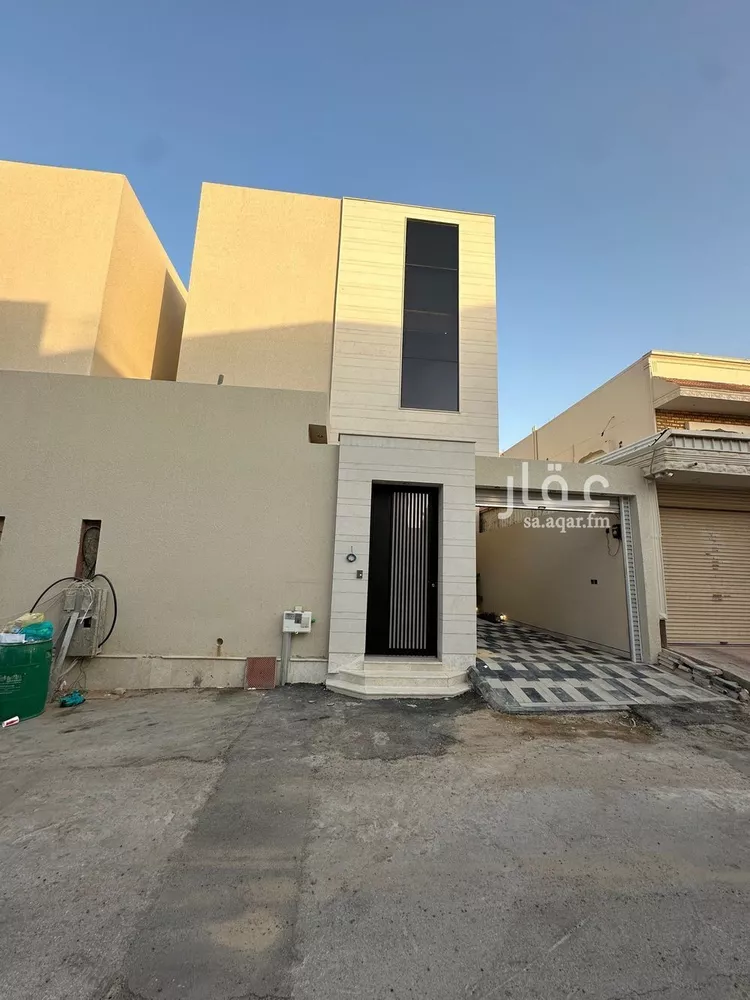 فيلا للبيع في شارع ابن ذكوان, حي شبرا, مدينة الرياض, منطقة الرياض