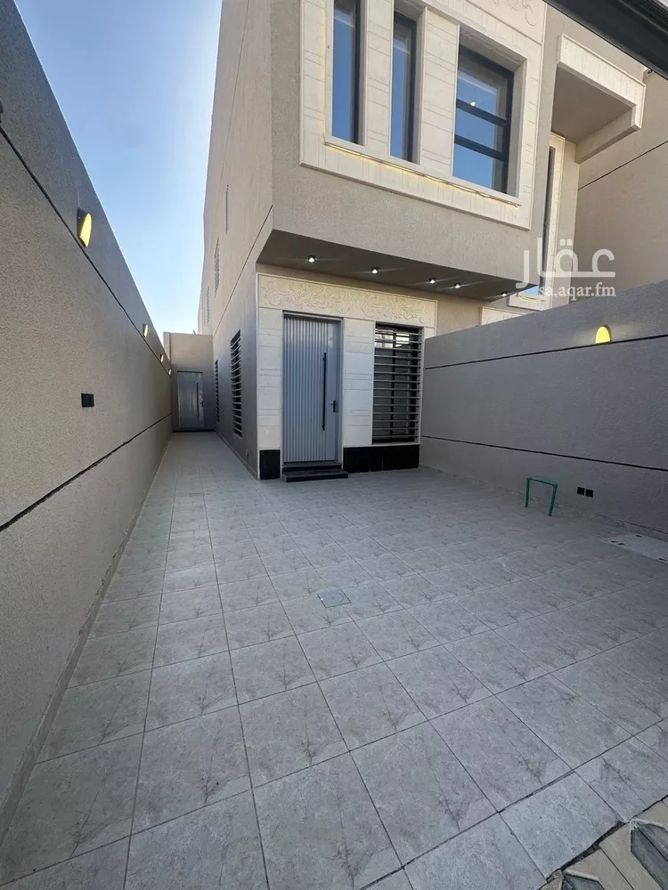 دور للبيع في شارع قيس بن محصن, حي العوالي, مدينة الرياض, منطقة الرياض 6