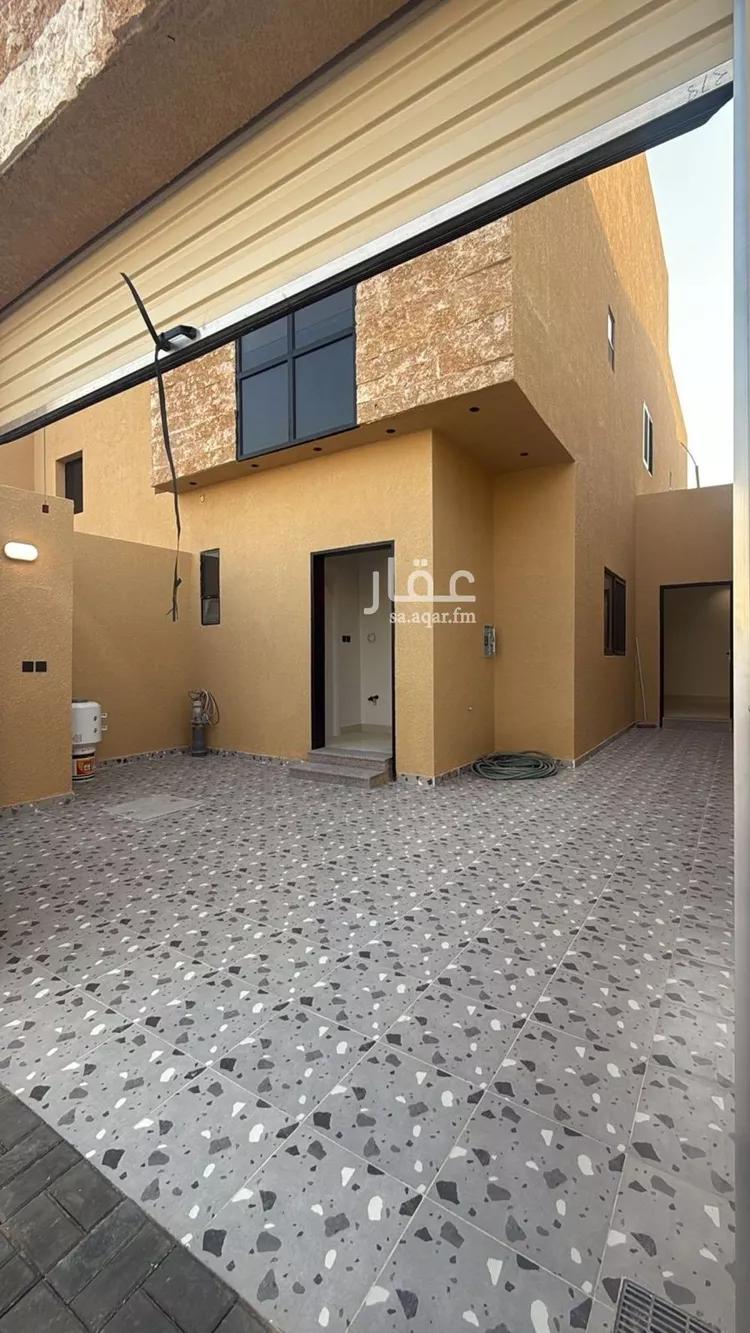 دور للبيع في شارع الشاطئ, حي الزهرة, مدينة الرياض, منطقة الرياض