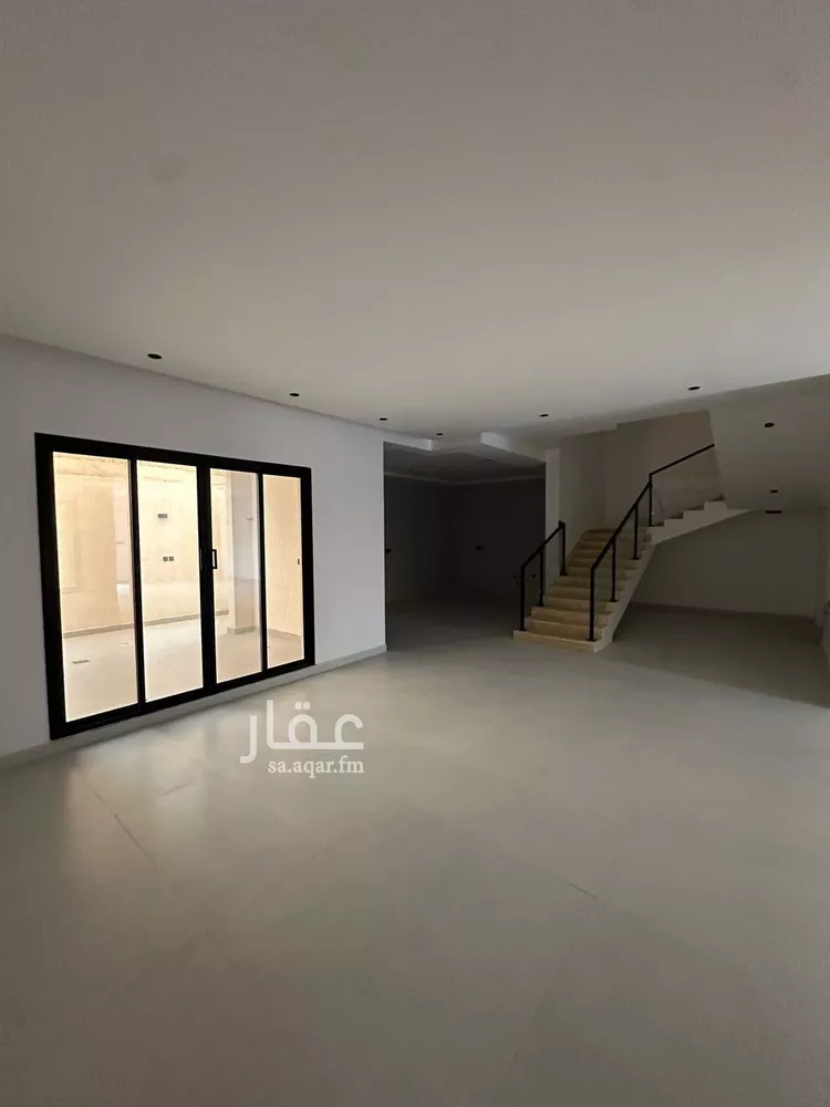 فيلا للبيع في شارع ظلم, حي شبرا, مدينة الرياض, منطقة الرياض صورة 4