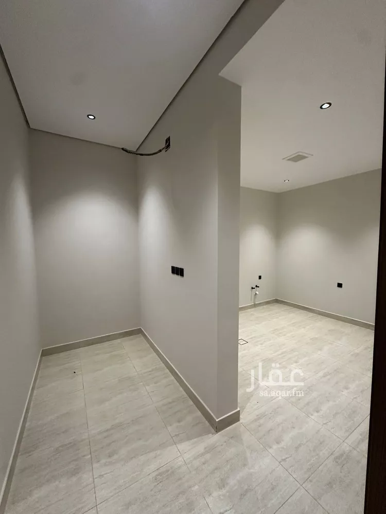 Floor for Sale in Riyadh Az Zahrah 8