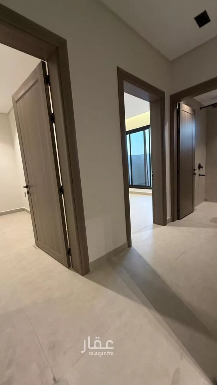 دور للبيع في شارع دجلة, حي شبرا, مدينة الرياض, منطقة الرياض صورة 3