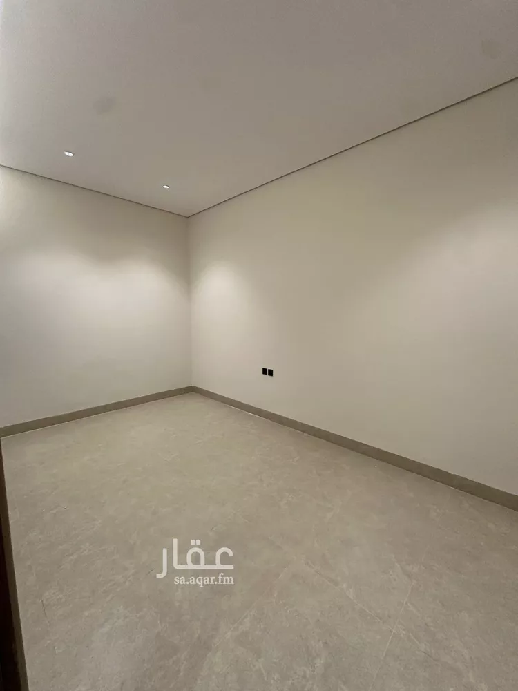 Floor for Sale in Riyadh Sultanah 12