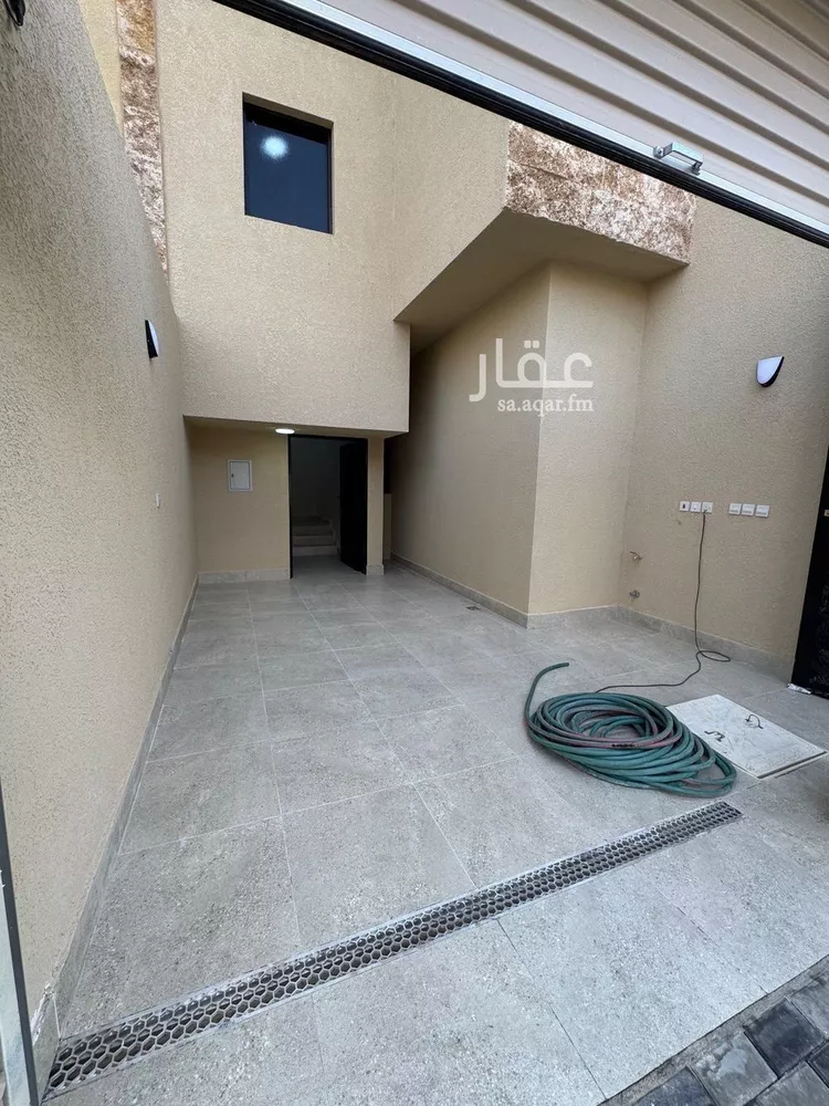 Floor for Sale in Riyadh Az Zahrah صورة 2