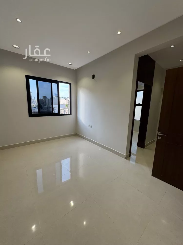 Floor for Sale in Riyadh Az Zahrah صورة 4