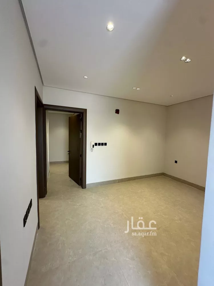 شقة للبيع في شارع أبي جعفر الخطيب, حي السويدي, مدينة الرياض, منطقة الرياض 12