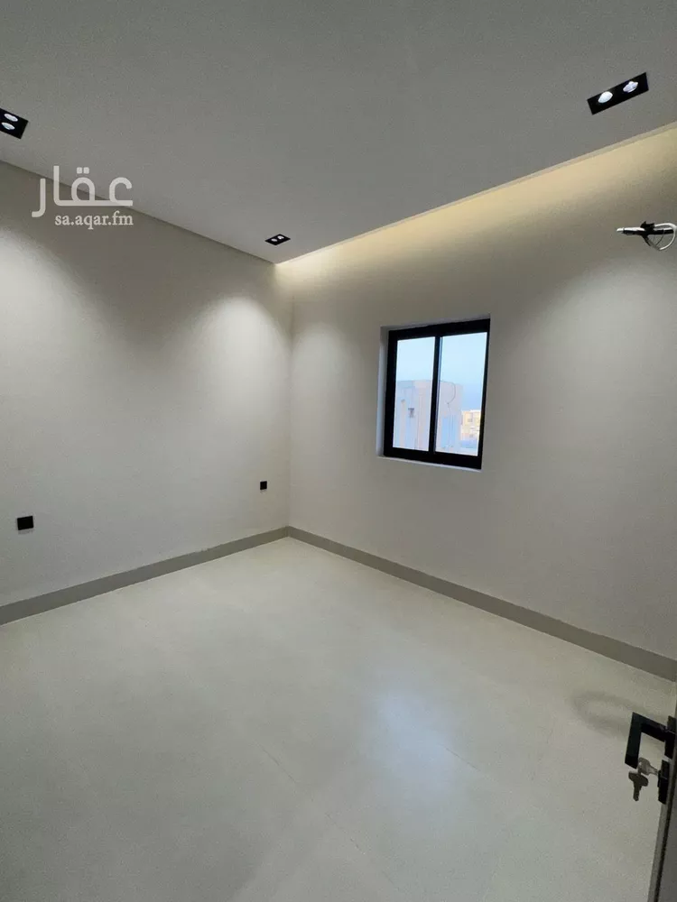 Floor for Sale in Riyadh Sultanah 8