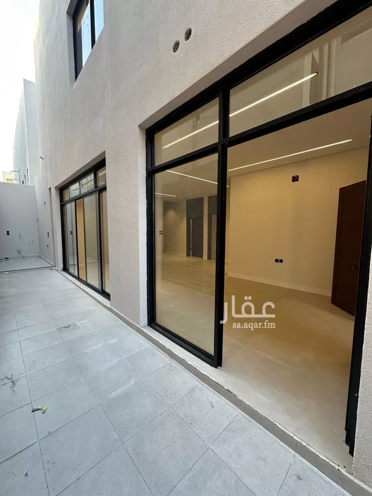دور للبيع في شارع تميم الدارى, حي شبرا, مدينة الرياض, منطقة الرياض صورة 5