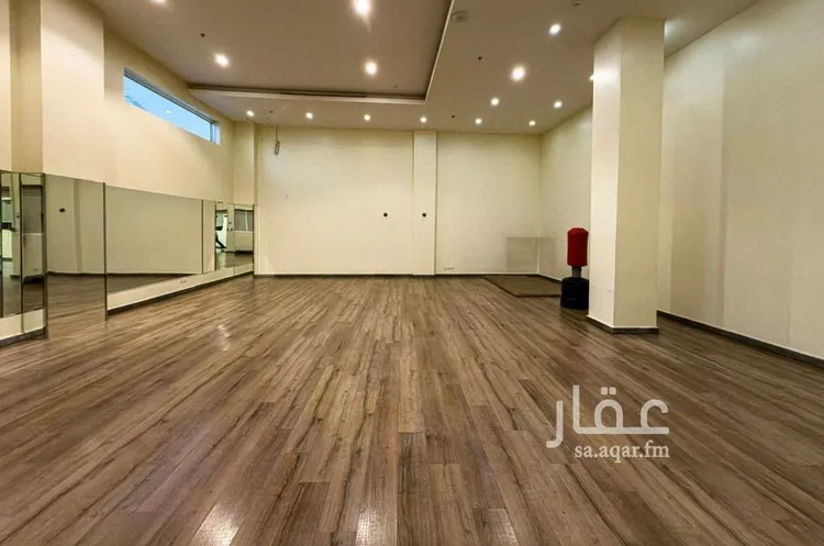 فيلا للبيع في شارع ابن أبي الدنيا, حي المعذر, مدينة الرياض, منطقة الرياض 17