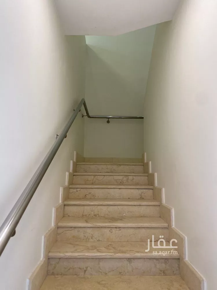 فيلا للبيع في شارع ابن أبي الدنيا, حي المعذر, مدينة الرياض, منطقة الرياض 10