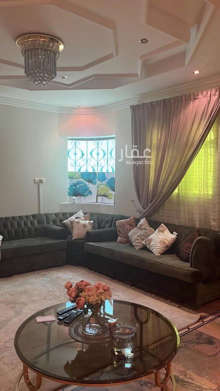 فيلا للبيع في شارع شعران, حي إشبيلية, مدينة الرياض, منطقة الرياض 16