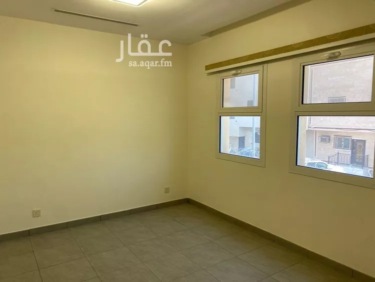فيلا للبيع في شارع ابن أبي الدنيا, حي المعذر, مدينة الرياض, منطقة الرياض 15