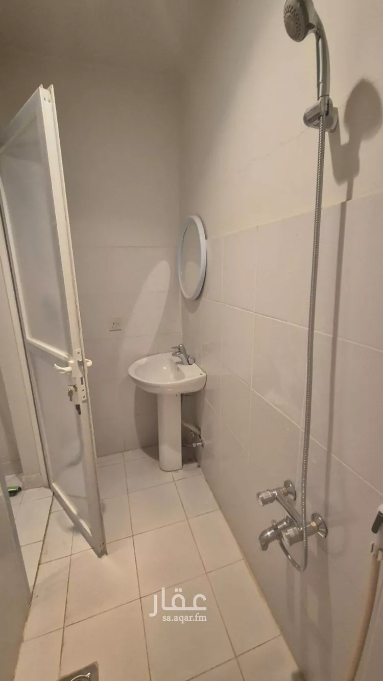 Room for Rent in Riyadh An Nada صورة 3