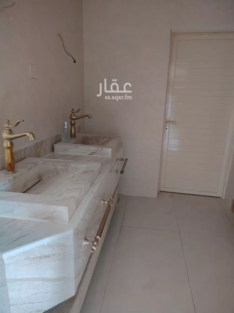 فيلا للبيع في شارع الشيط, حي الملك فيصل, مدينة الرياض, منطقة الرياض 10