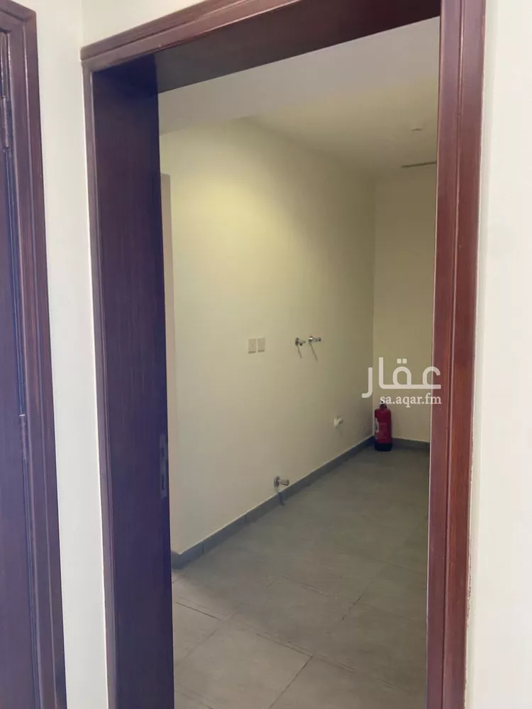 فيلا للبيع في شارع ابن أبي الدنيا, حي المعذر, مدينة الرياض, منطقة الرياض صورة 4