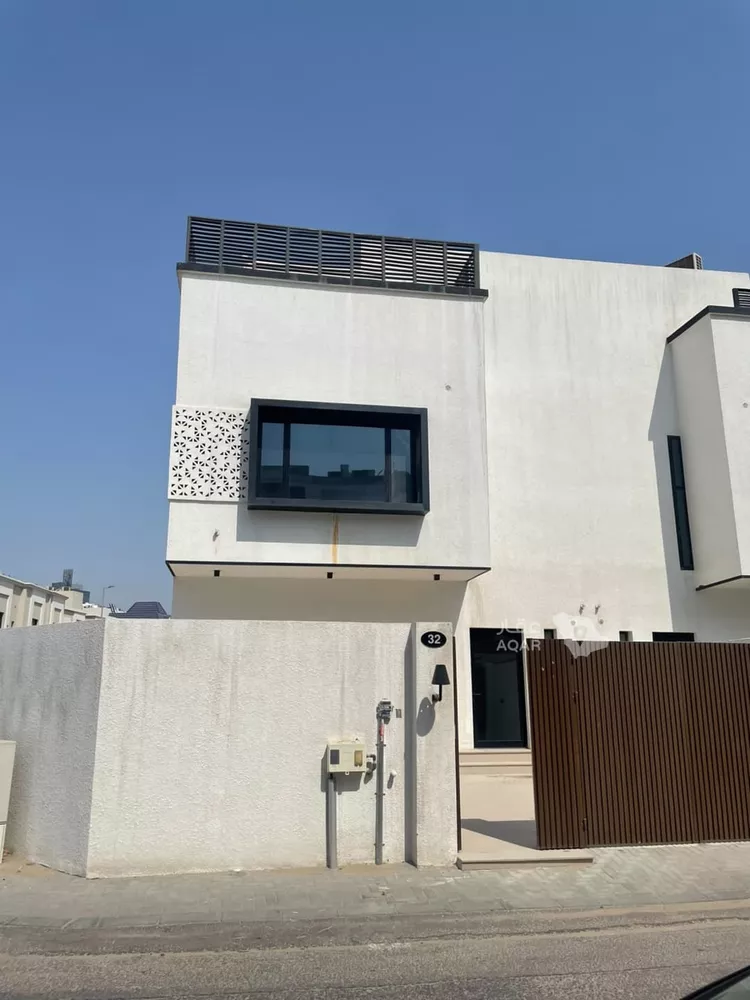 فيلا للإيجار في شارع ربيعة الدرامي, حي الراكة الشمالية, مدينة الدمام, المنطقة الشرقية 1 صورة
