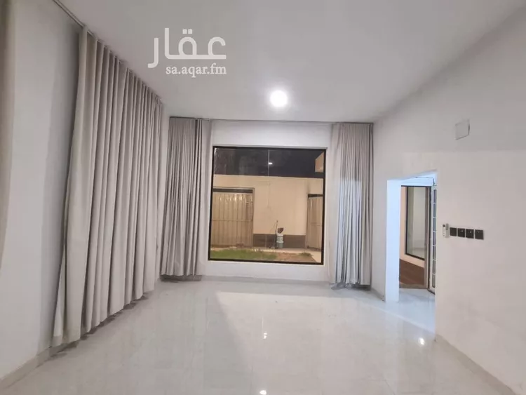 فيلا للإيجار في حي عريض, مدينة الرياض, منطقة الرياض صورة 2