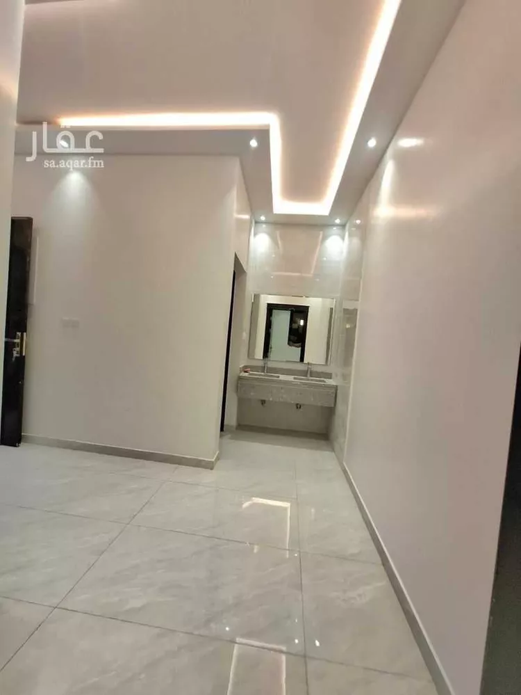 فيلا للبيع في شارع الحسين بن رواحة, حي الرمال, مدينة الرياض, منطقة الرياض صورة 4