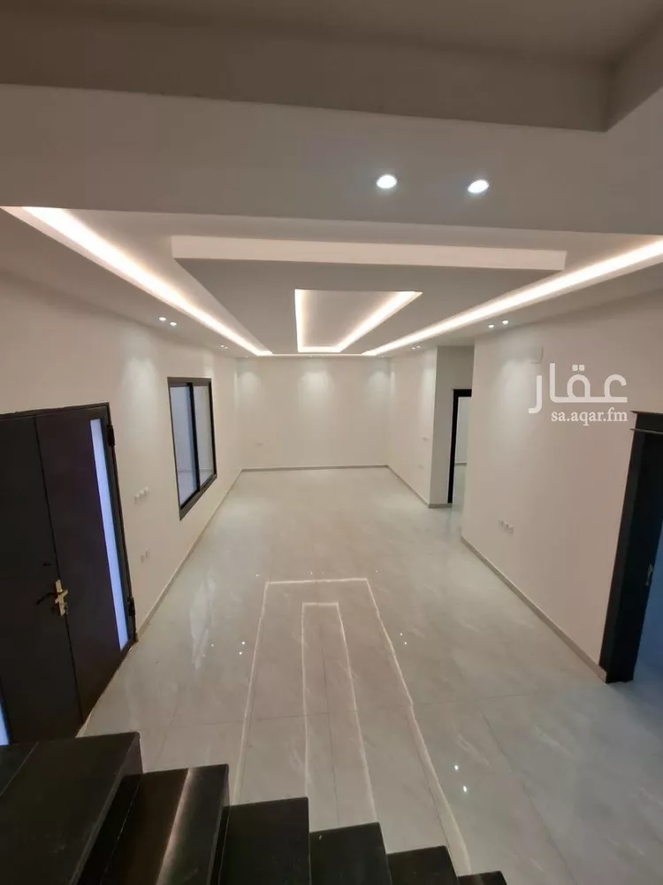 فيلا للبيع في شارع الحسين بن رواحة, حي الرمال, مدينة الرياض, منطقة الرياض صورة 3