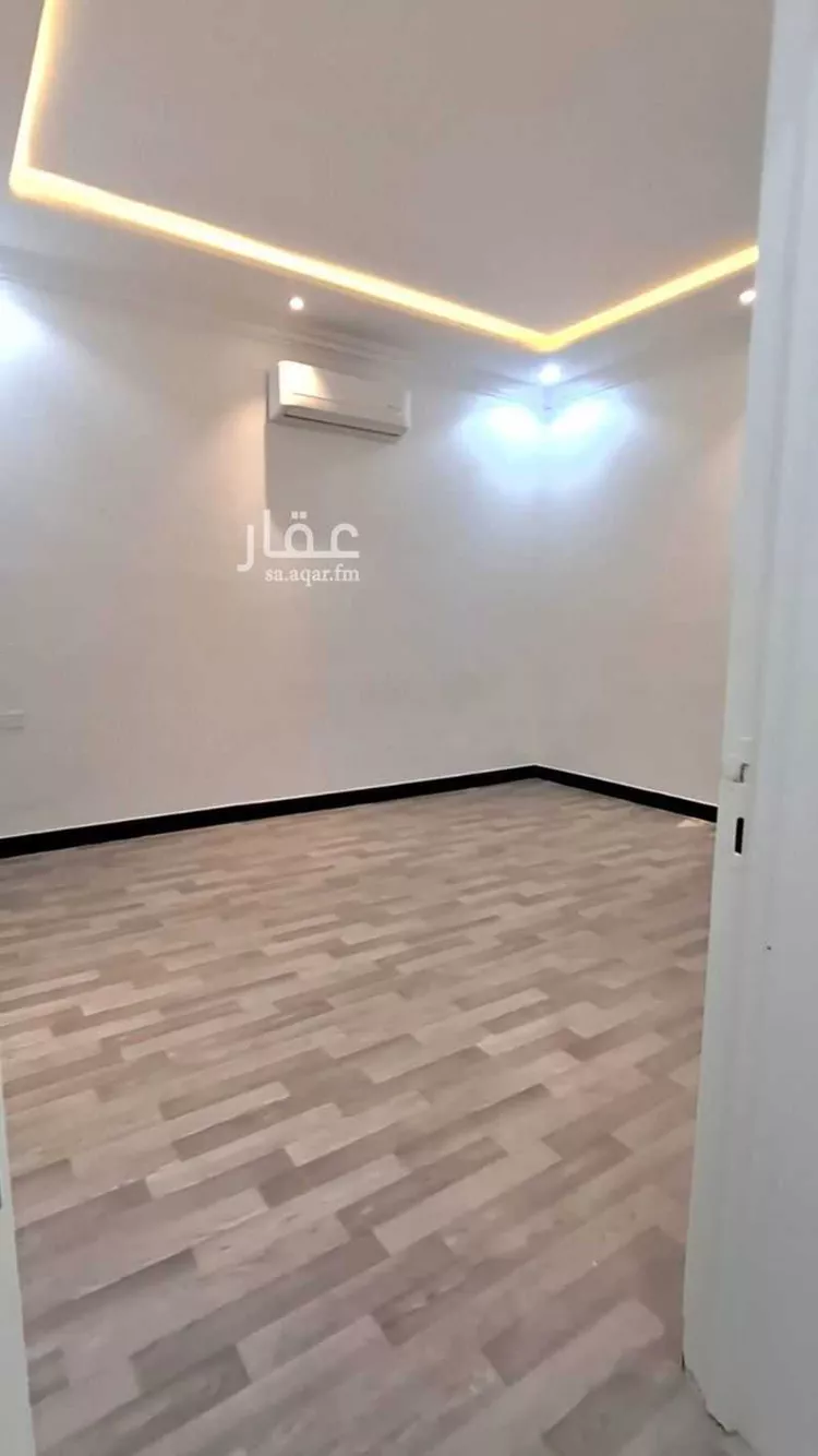 فيلا للإيجار في شارع عبدالرحمن أبي شامة, حي الرمال, مدينة الرياض, منطقة الرياض صورة 2
