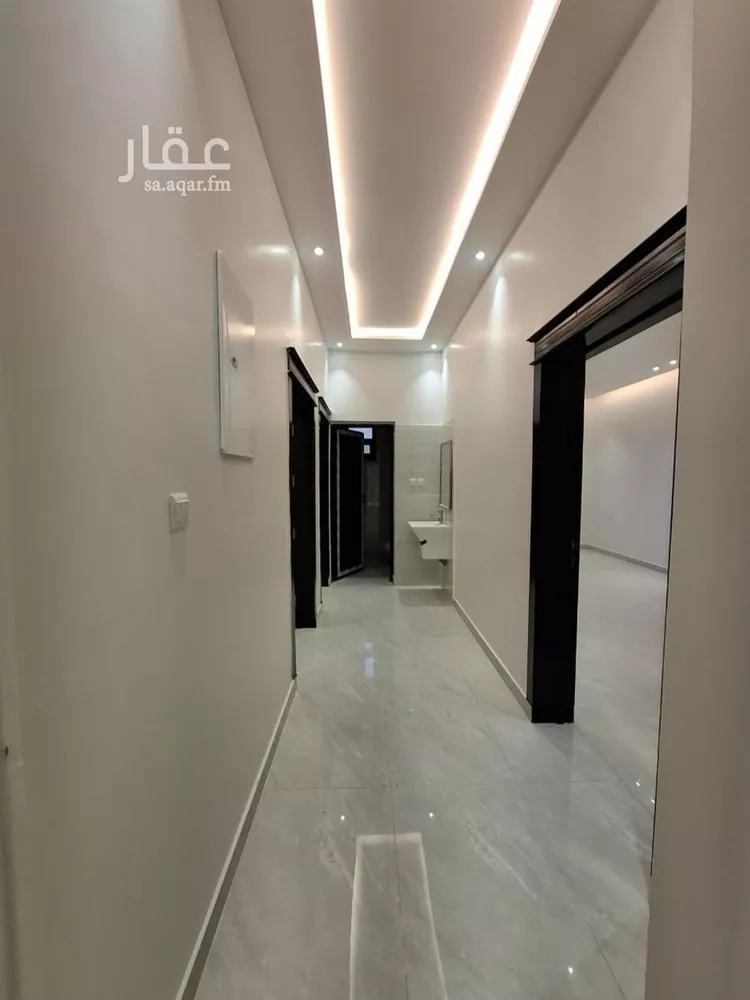 فيلا للبيع في شارع الحسين بن رواحة, حي الرمال, مدينة الرياض, منطقة الرياض صورة 5