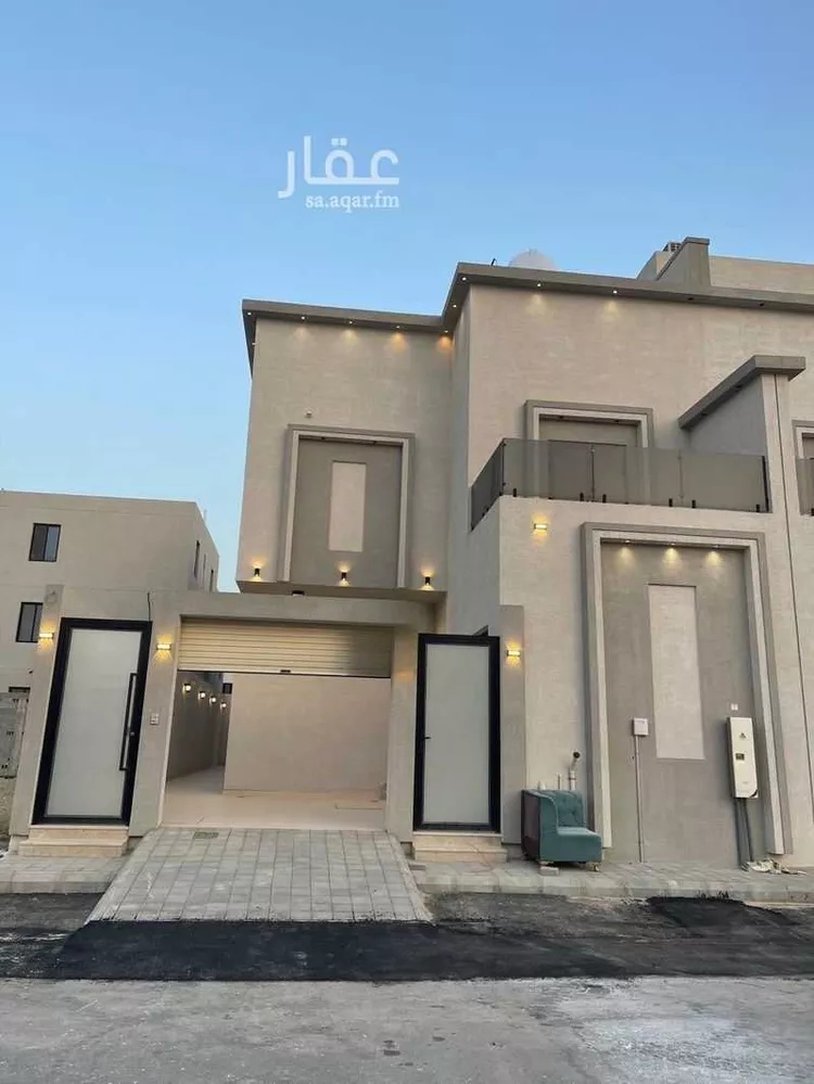فيلا للبيع في شارع العزيزية 105, حي العزيزية, مدينة الجبيل, المنطقة الشرقية