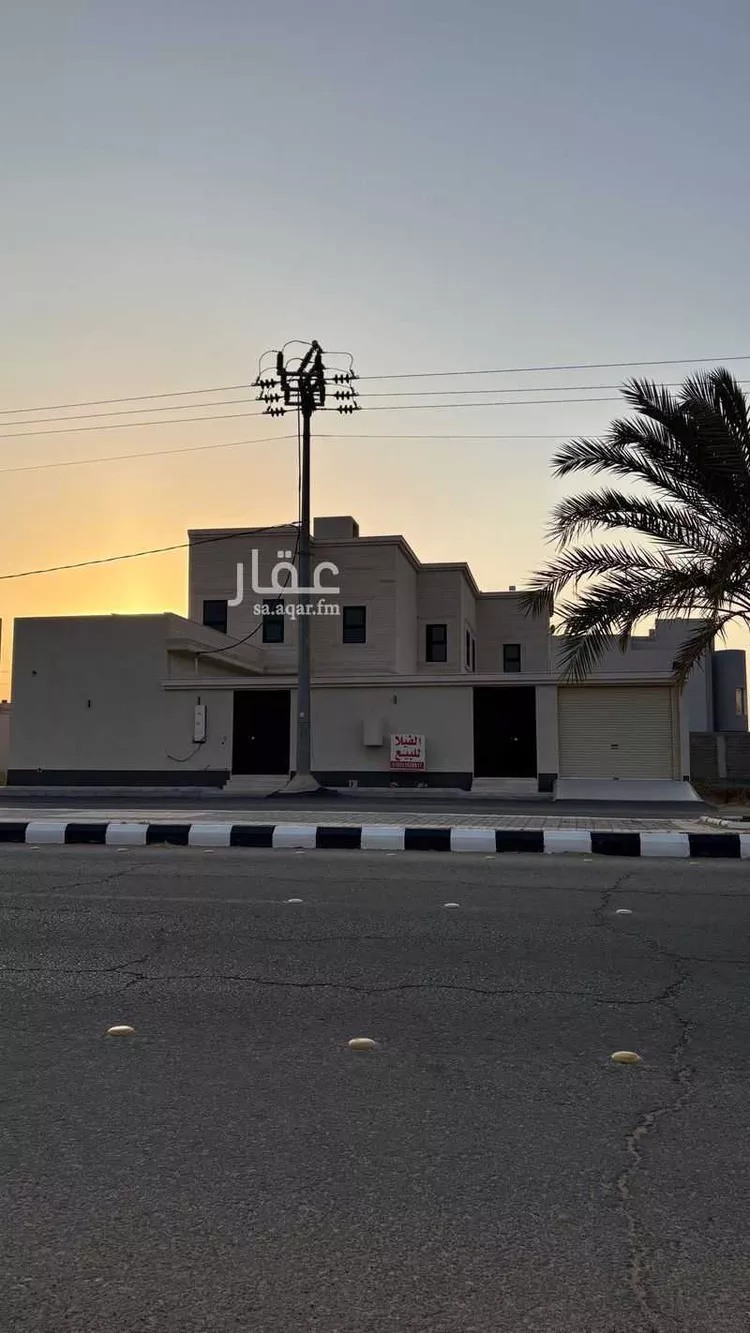 فيلا للبيع في شارع المنتزة, حي المنتزة, مدينة عيون الجواء, منطقة القصيم