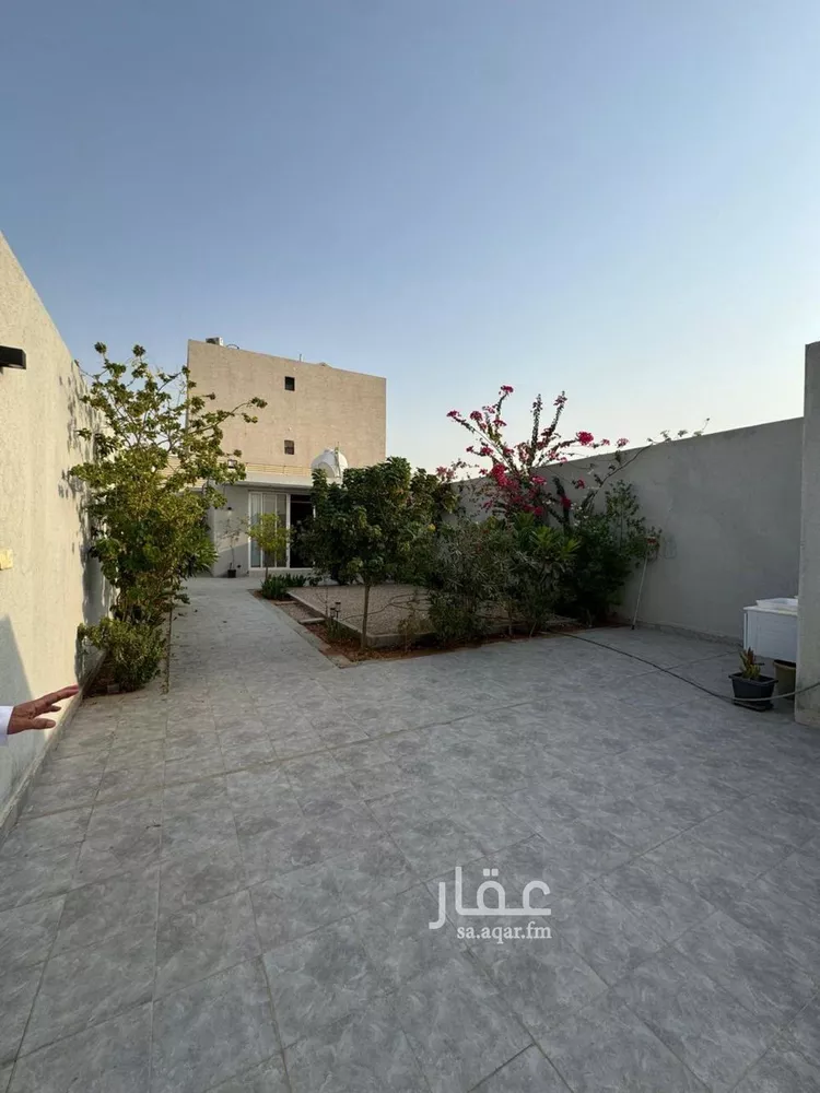 استراحة للبيع في شارع احمد بن الحجاج, حي العارض, مدينة الرياض, منطقة الرياض
