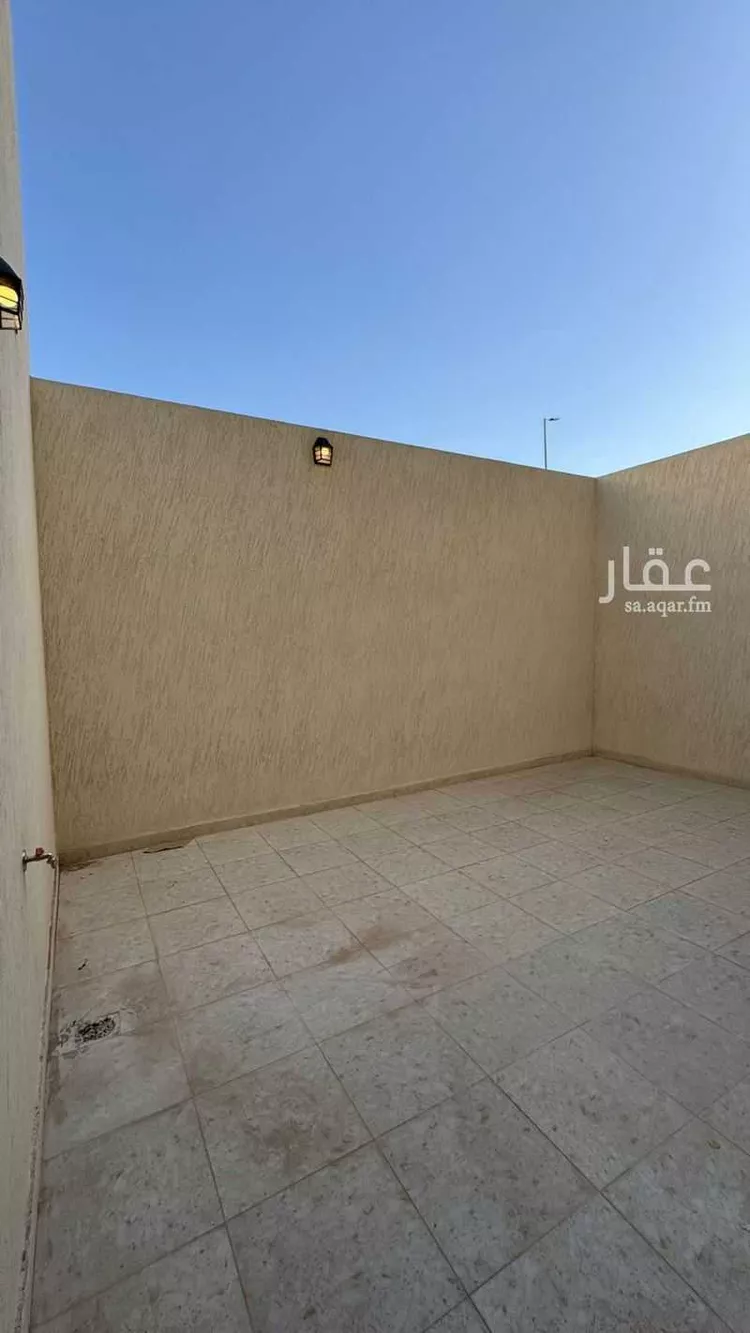 شقة للبيع في شارع محمد بن عمر بن بكير النجار البغدادي, حي ورقان, مدينة المدينه المنوره, منطقة المدينة المنورة صورة 4