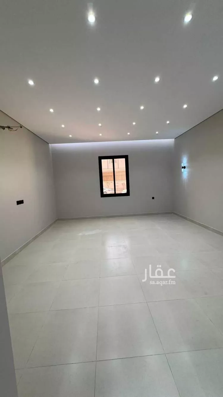 شقة للبيع في شارع محمد بن عمر بن بكير النجار البغدادي, حي ورقان, مدينة المدينة المنورة, منطقة المدينة المنورة