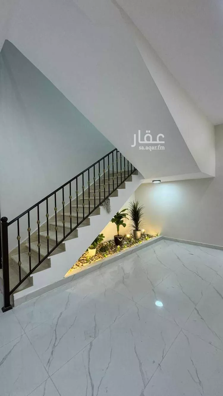 دور للبيع في شارع لقس ابن سلمان, حي أبو مرخة, مدينة المدينة المنورة, منطقة المدينة المنورة صورة 3