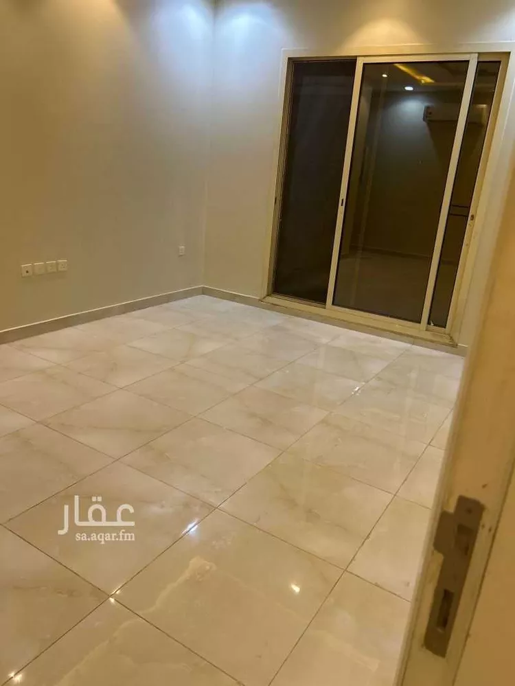 شقة للإيجار في شارع قلعة الفسطاط, حي إشبيلية, مدينة الرياض, منطقة الرياض صورة 3