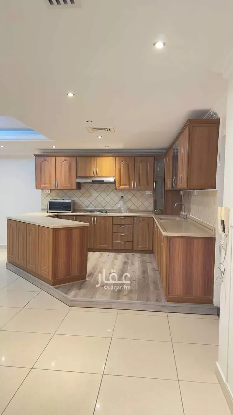 فيلا للإيجار في شارع عبد الله بن العباس, حي الدوحة الجنوبية, مدينة الظهران, المنطقة الشرقية صورة 4