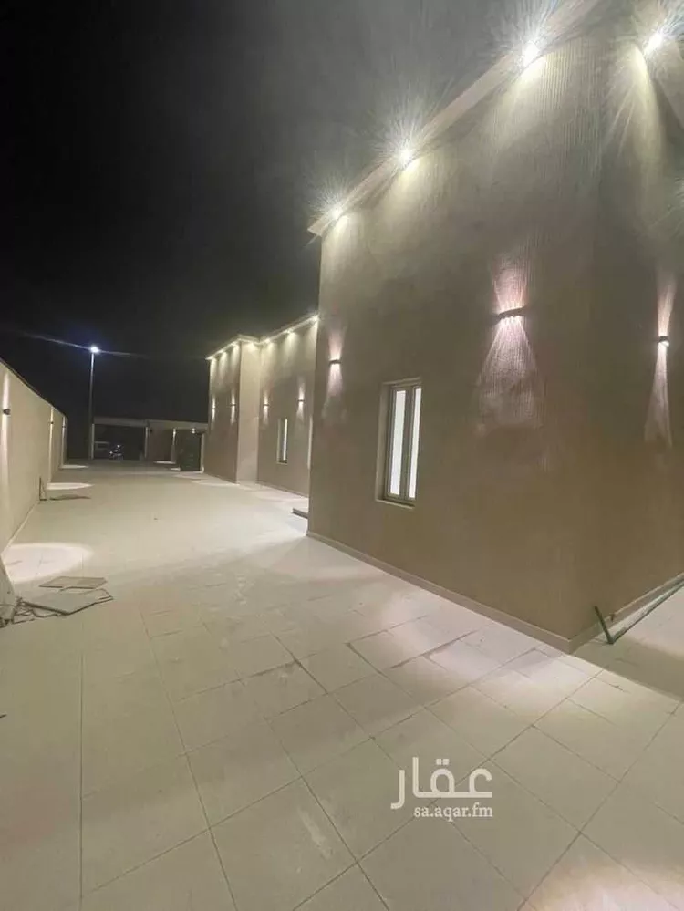 فيلا للبيع في شارع مالك بن نويرة, حي الربيع, مدينة النعيرية, المنطقة الشرقية صورة 2