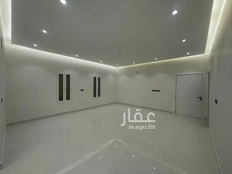 فيلا للبيع في شارع مالك بن نويرة, حي الربيع, مدينة النعيرية, المنطقة الشرقية 6