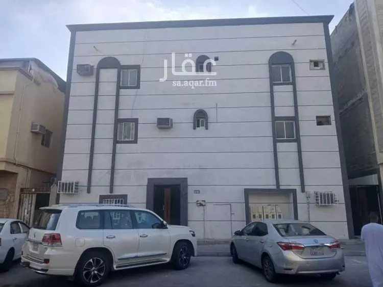 عمارة للبيع في شارع المجمعه, حي الثقبة, مدينة الخبر, المنطقة الشرقية