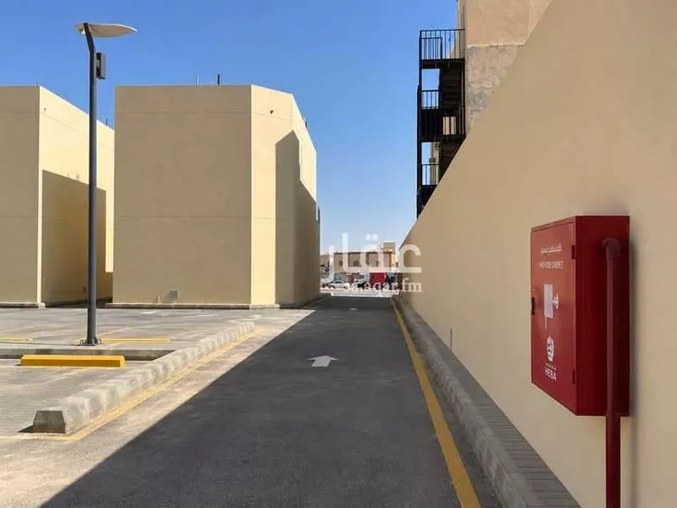 محل للإيجار في شارع طريق خريص, حي الجنادرية, مدينة الرياض, منطقة الرياض 10