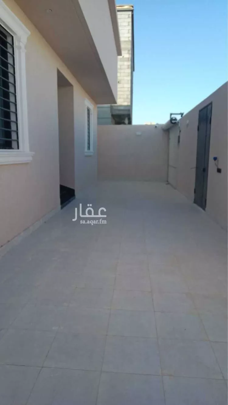 Floor for Sale in Taif Jubrah 8