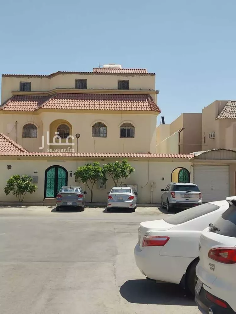 فيلا للبيع في شارع العمودية ، حي اشبيلية ، الرياض ، منطقة الرياض