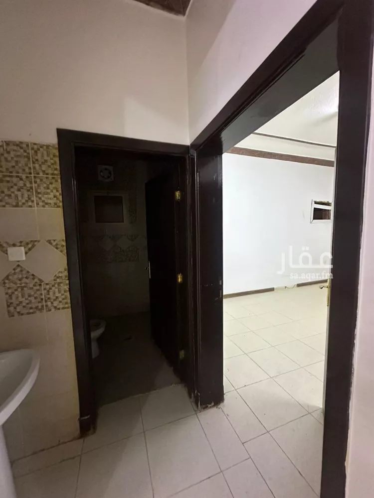 شقة للإيجار في شارع وادي المعيدن, حي القادسية, مدينة الرياض, منطقة الرياض صورة 4