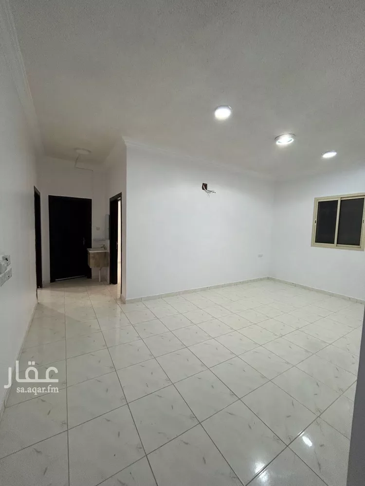 شقة للإيجار في شارع زبن بن عمير, حي إشبيلية, مدينة الرياض, منطقة الرياض صورة 3