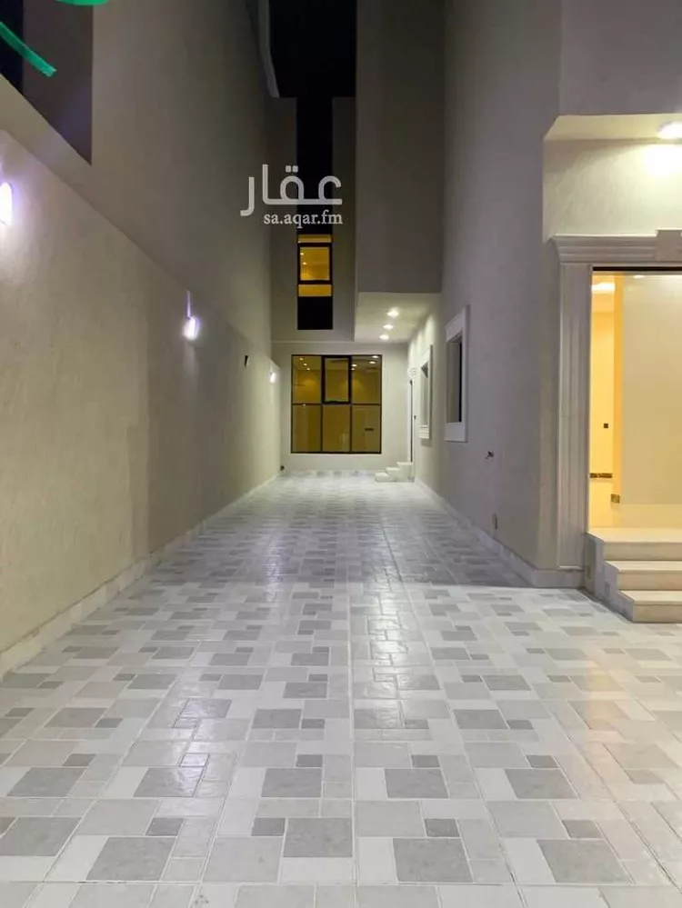 فيلا للبيع في شارع اياس ابن قتادة, حي الاناهي, مدينة المدينه المنوره, منطقة المدينة المنورة صورة 2