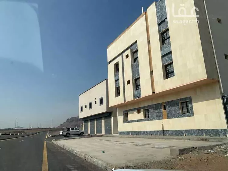 عمارة للبيع في حي ورقان, مدينة المدينة المنورة, منطقة المدينة المنورة صورة 2