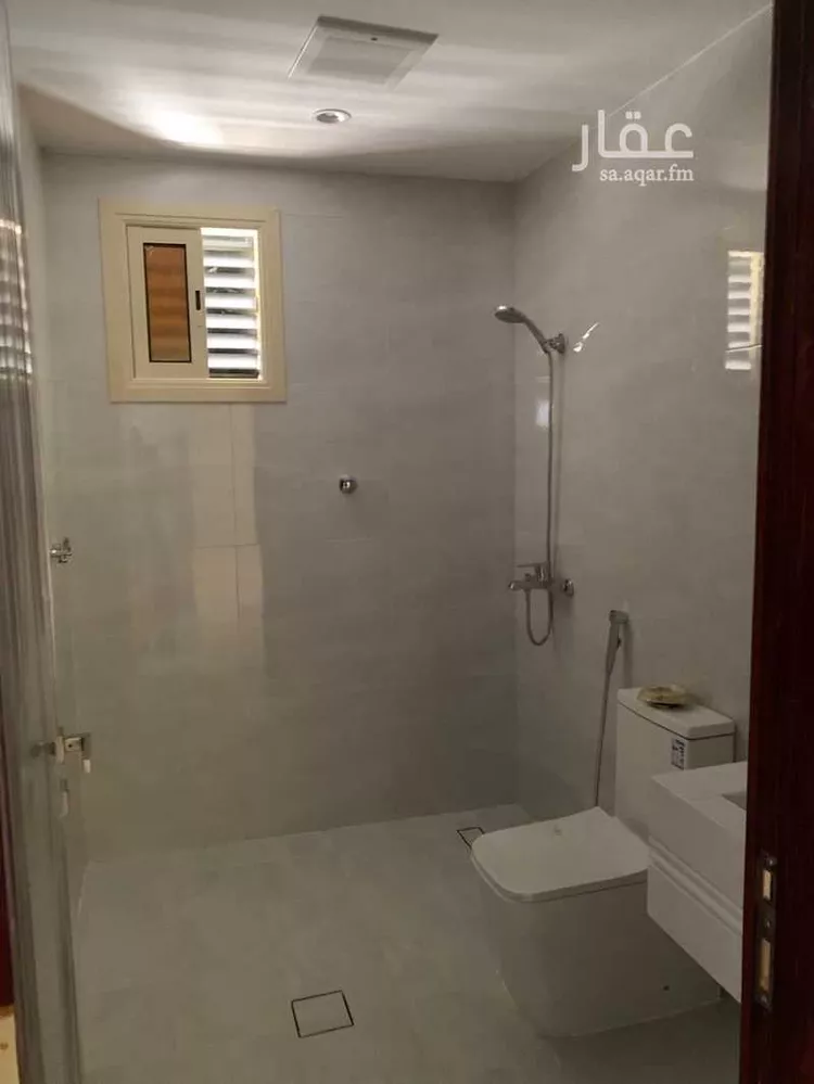 شقة للإيجار في شارع المعتصم ابن صمادح, حي العزيزية, مدينة المدينة المنورة, منطقة المدينة المنورة صورة 4