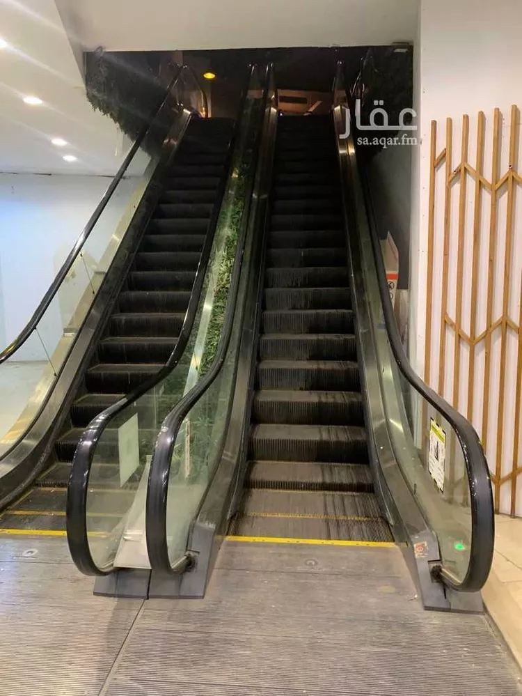 محل للإيجار في شارع طريق الامير نايف بن عبدالعزيز الفرعي, حي الجماوات, مدينة المدينة المنورة, منطقة المدينة المنورة صورة 2