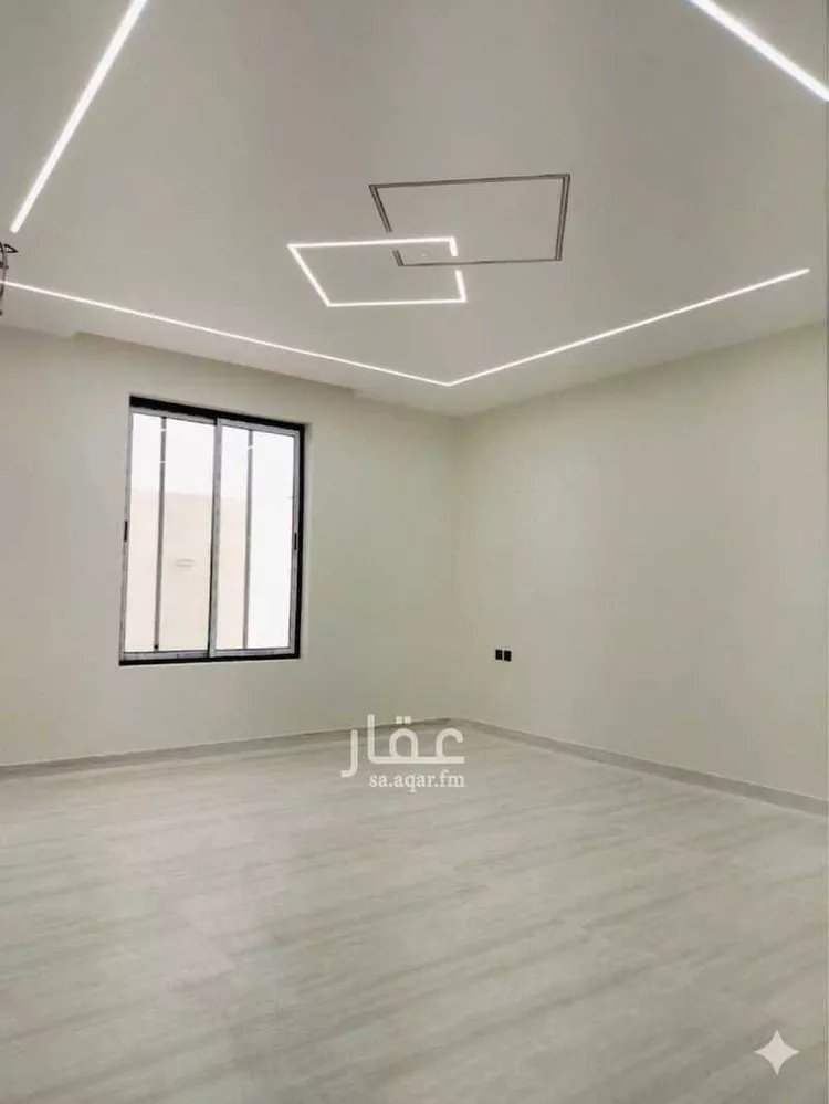 Building for Sale in Medina King Fahd صورة 5