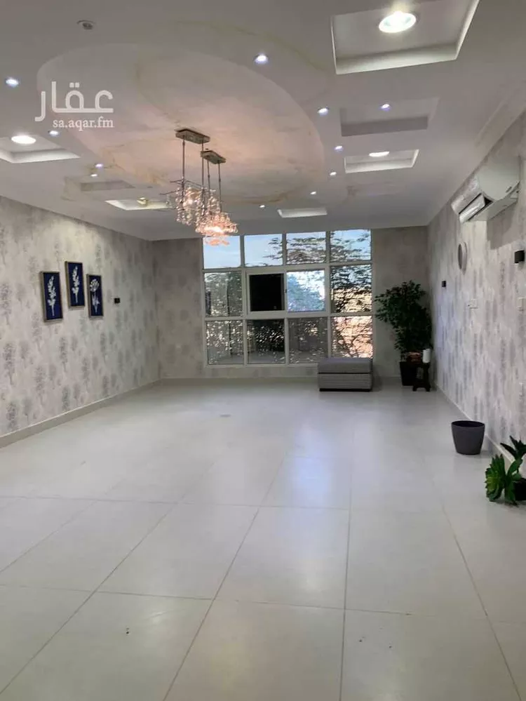 فيلا للبيع في شارع عبدالله بن مالك, حي المدينة الصناعية, مدينة المدينة المنورة, منطقة المدينة المنورة صورة 4