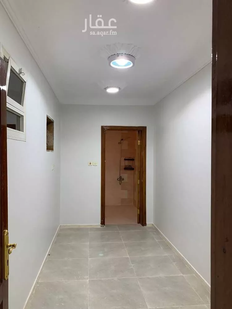 فيلا للبيع في شارع احمد بن الحجاج, حي الدفاع, مدينة المدينة المنورة, منطقة المدينة المنورة صورة 4